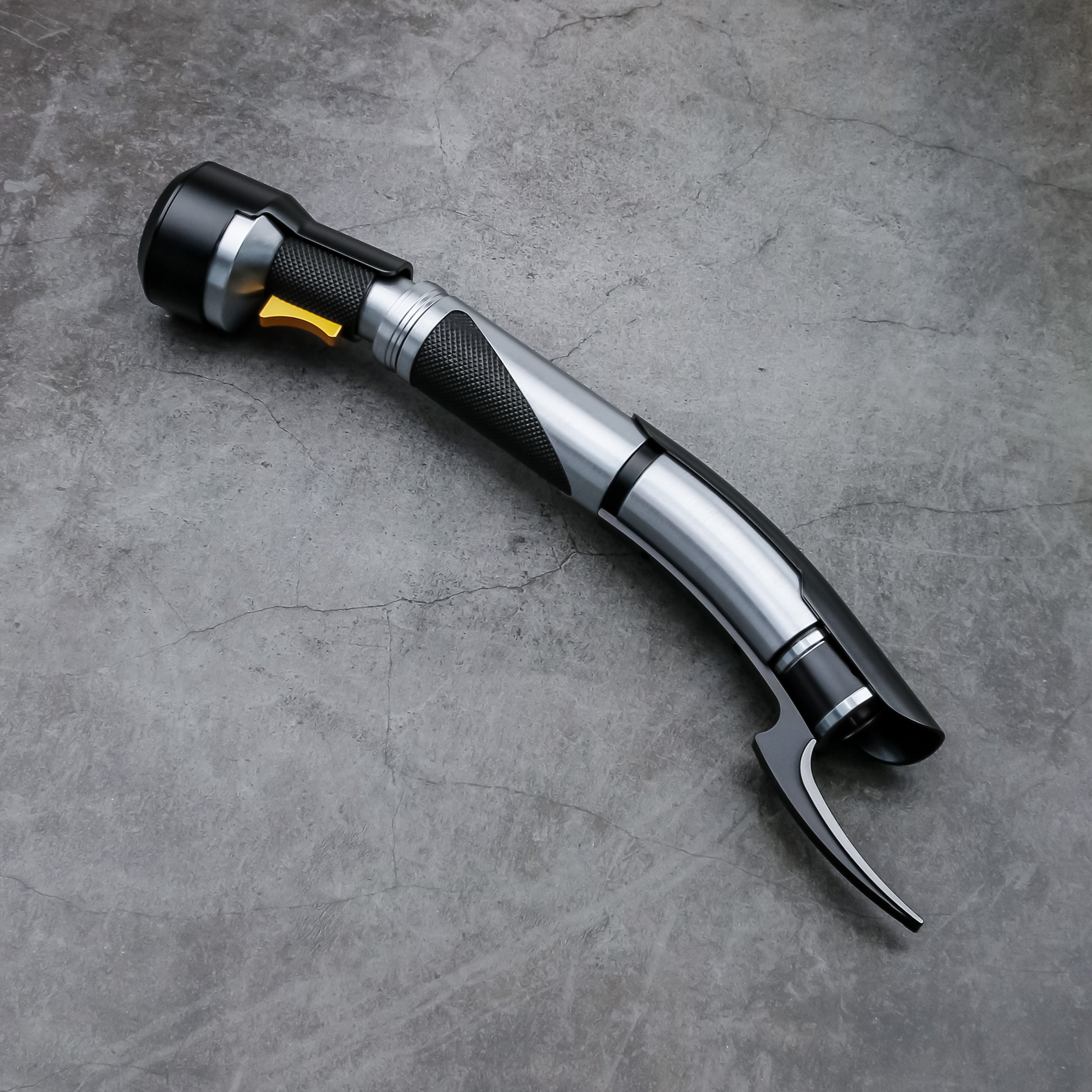 Count Dooku curved lightsaber hlit