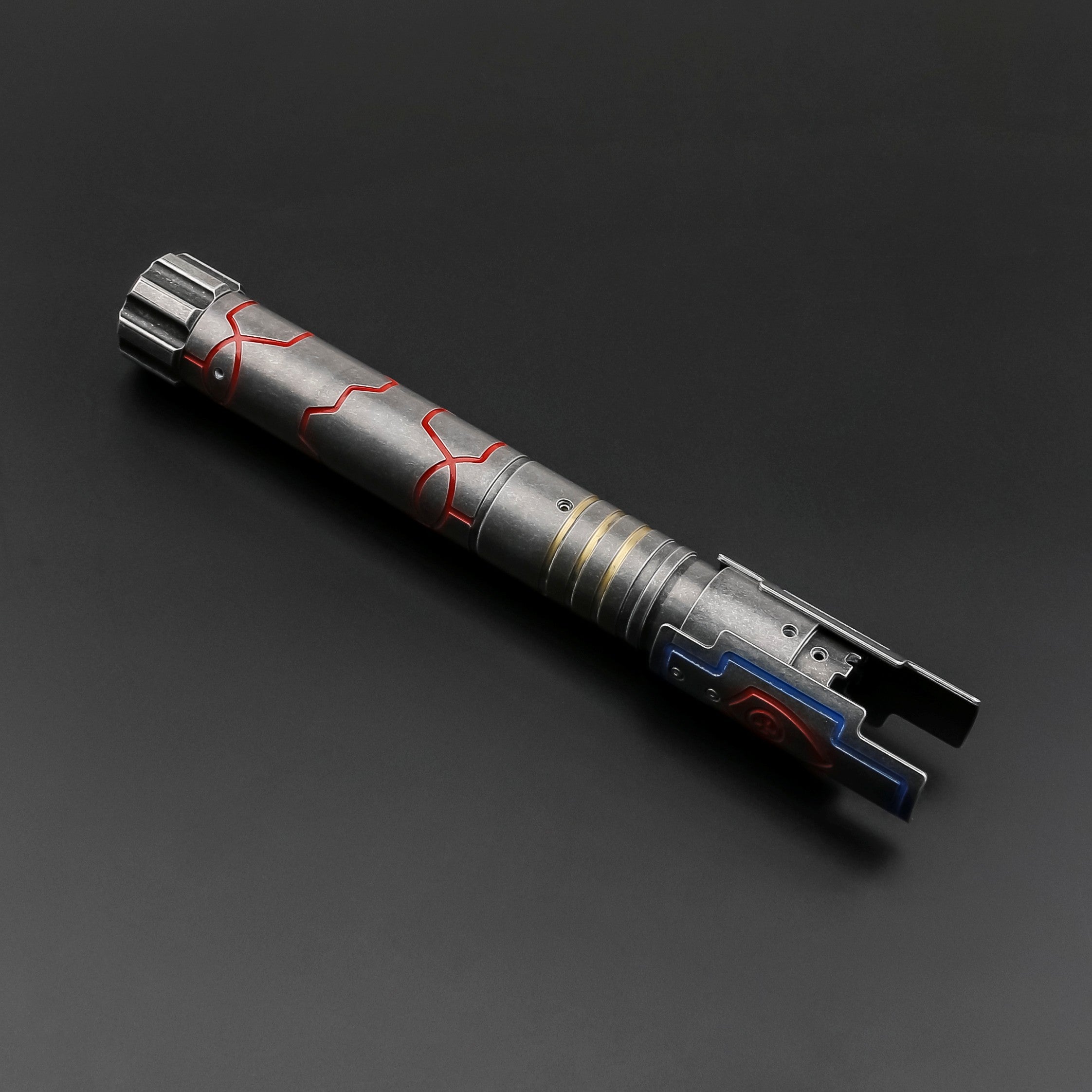 Fallener lightsaber hilt