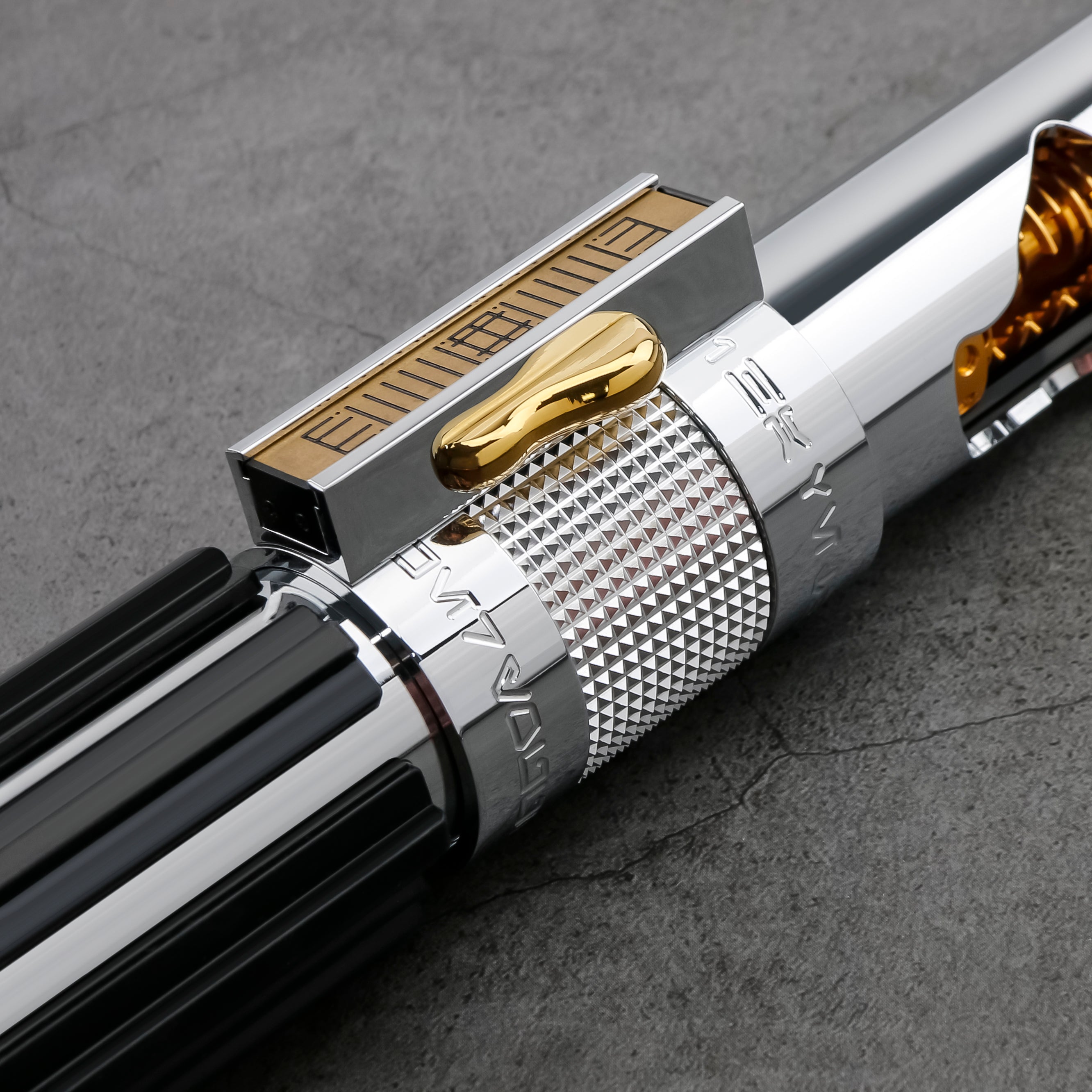 Anakin exposed spinning crystal lightsaber hilt