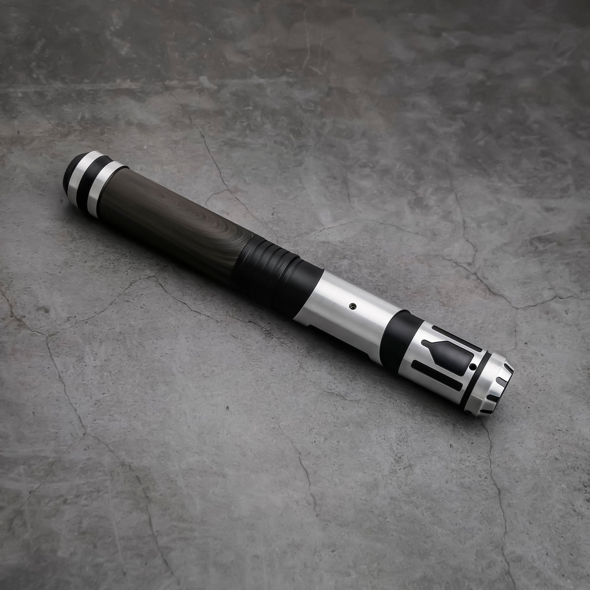 Beskar Echo saber