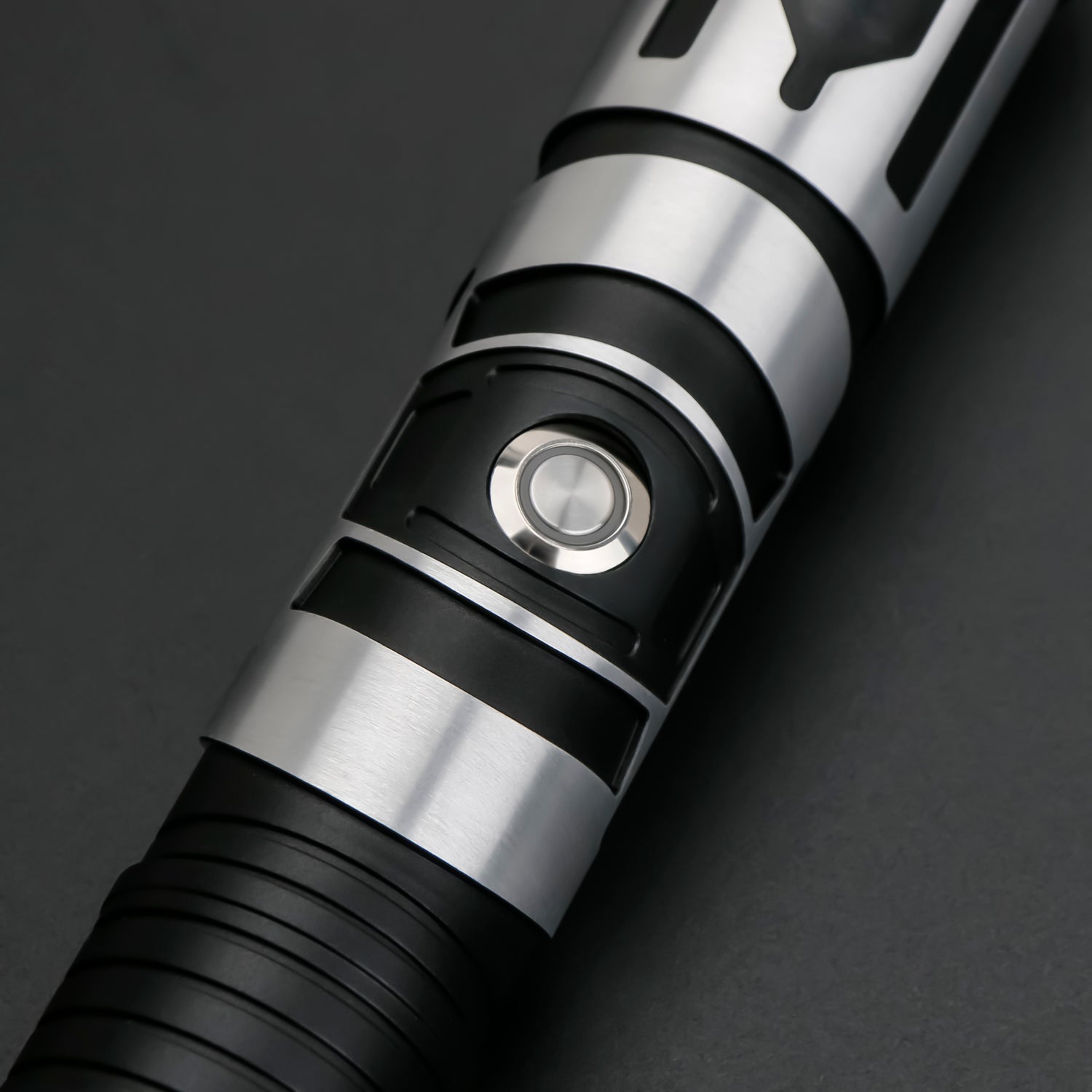 Beskar Echo saber