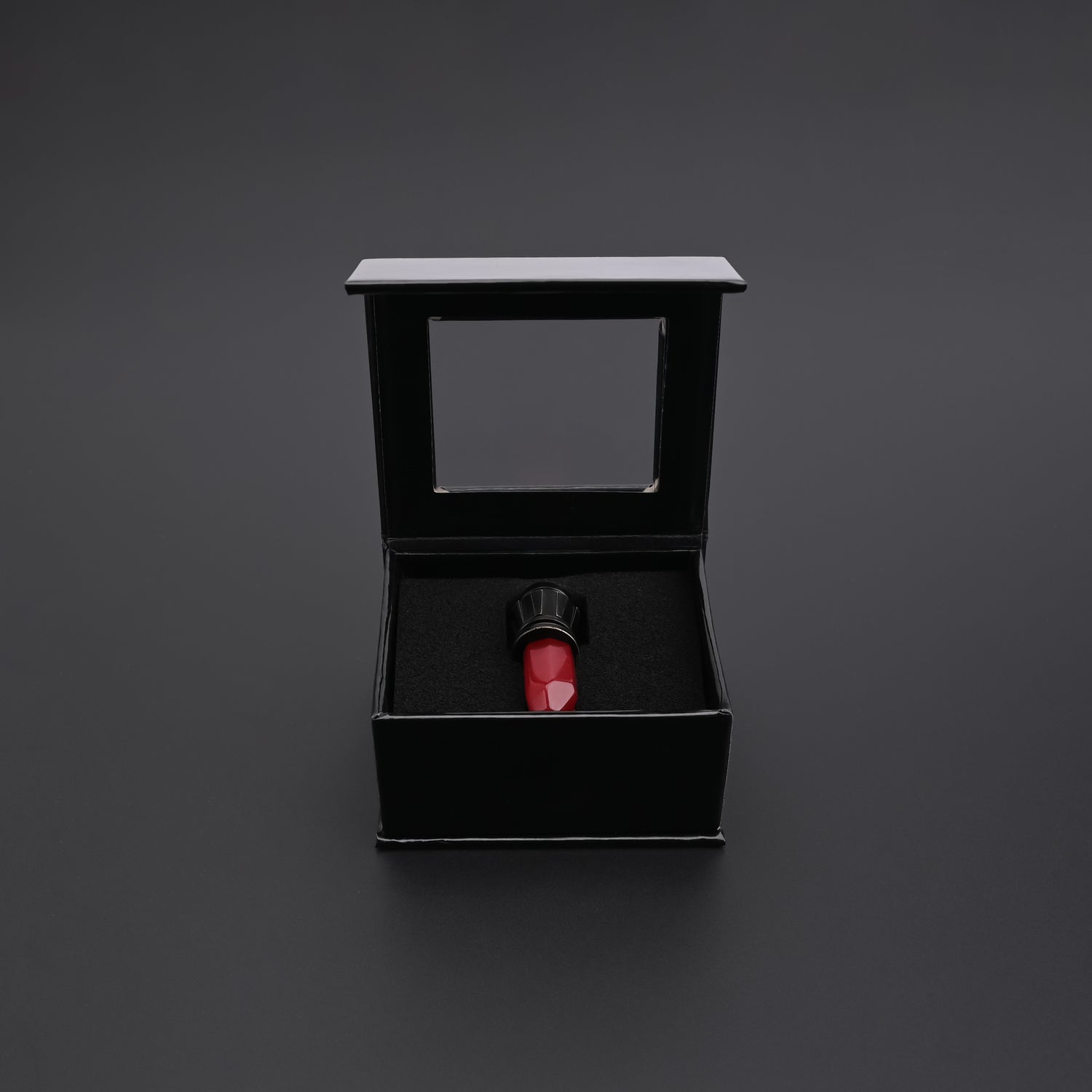 Kyber Crystal Pendant in box