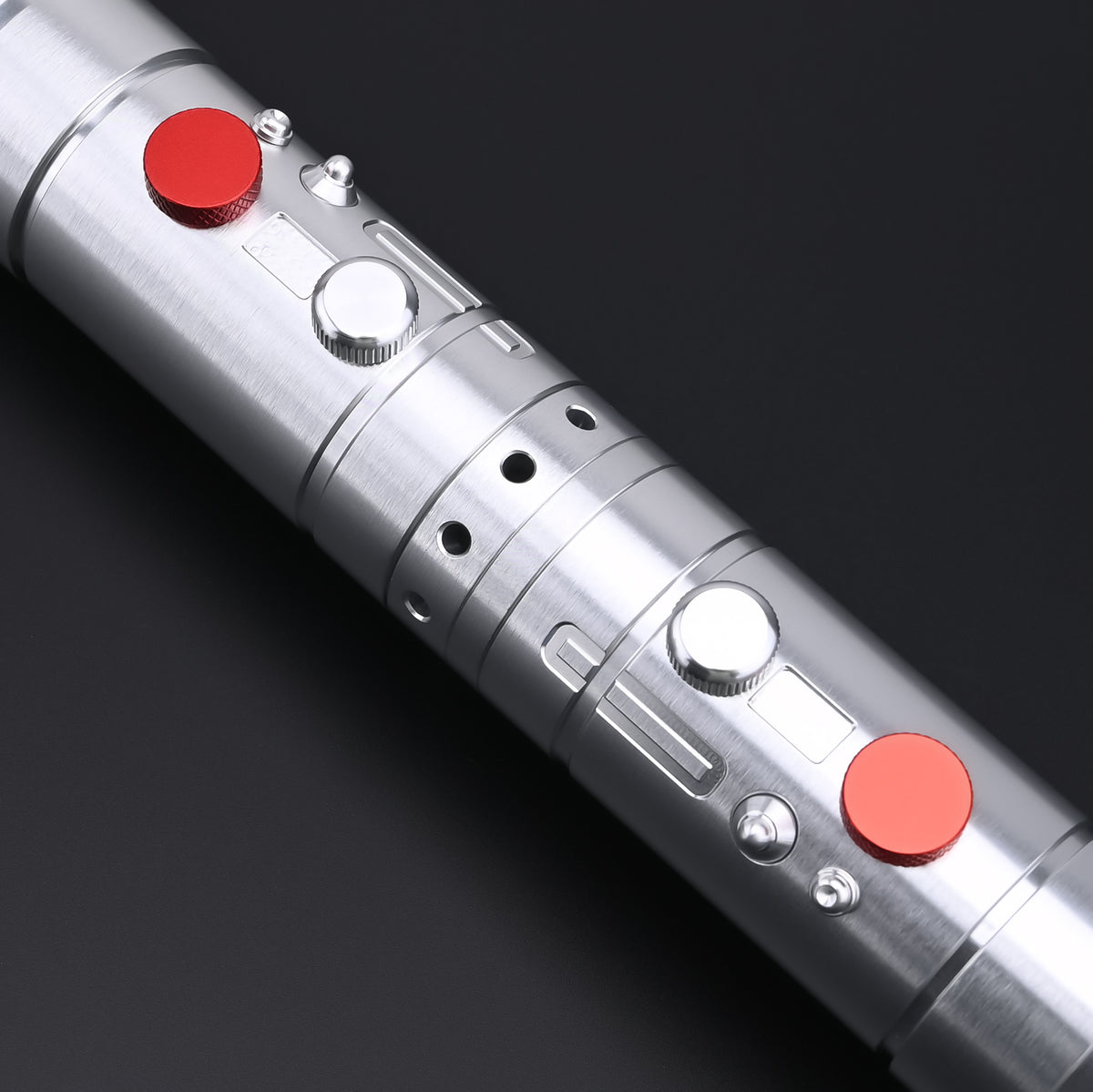 Maul SE Saber details