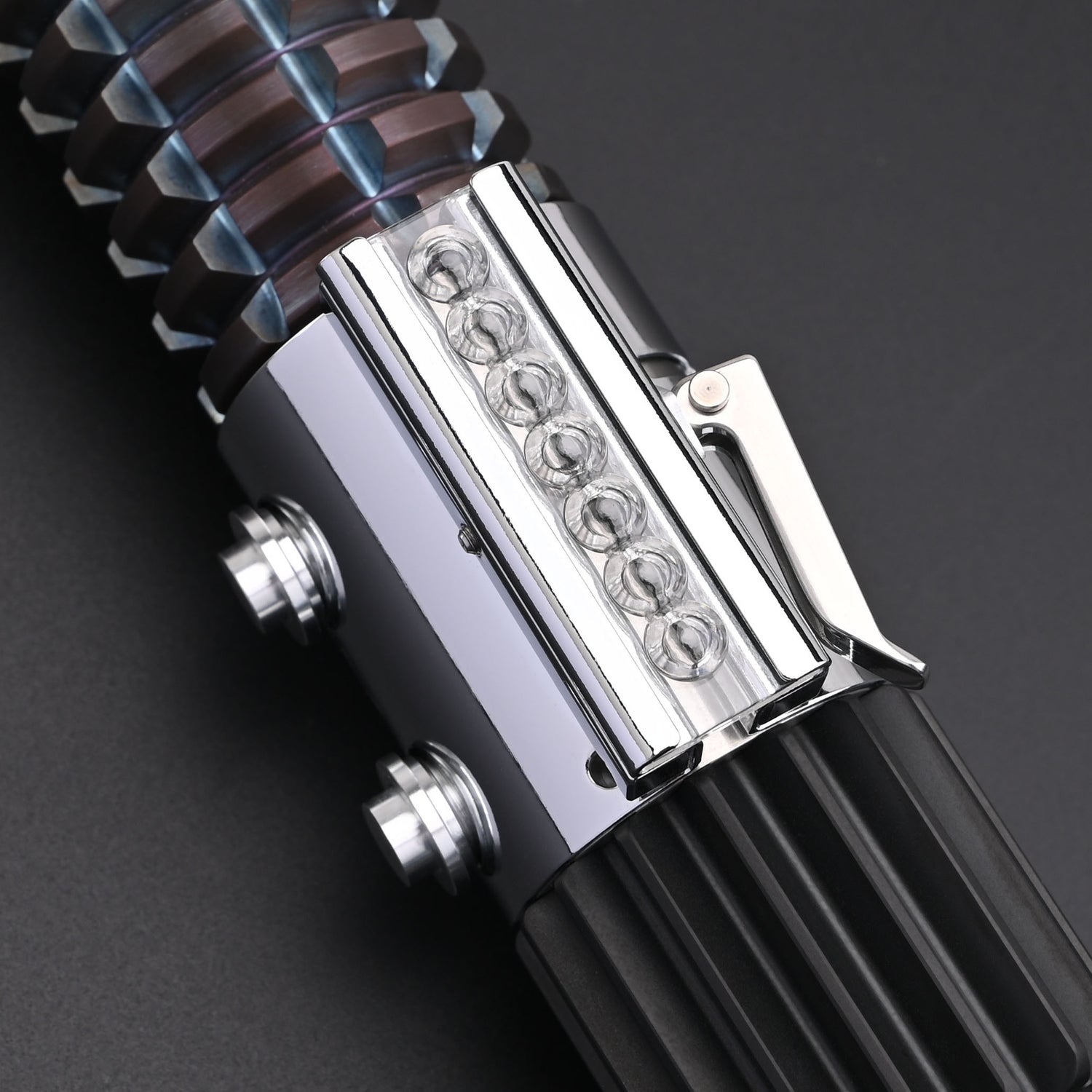 Obi EP4 lightsaber Hilt details