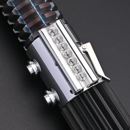 Obi EP4 lightsaber Hilt details