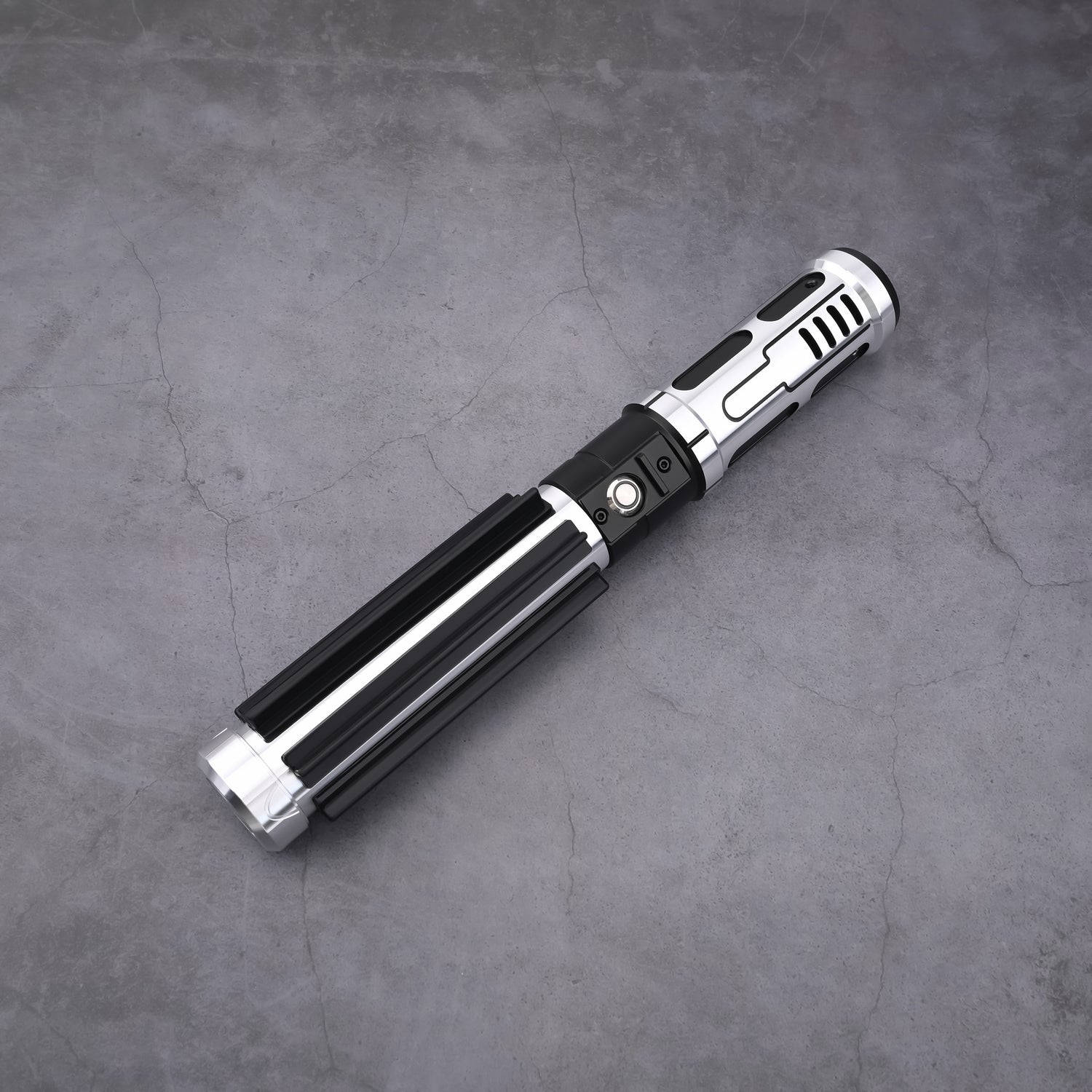 Reaver saber handle