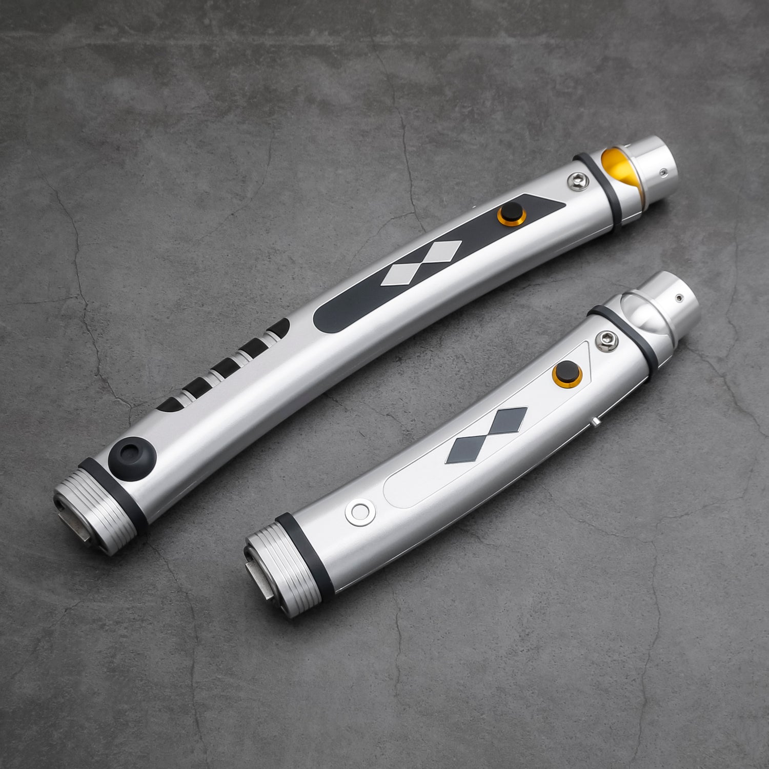 Ahsoka Tano shoto lightsaber