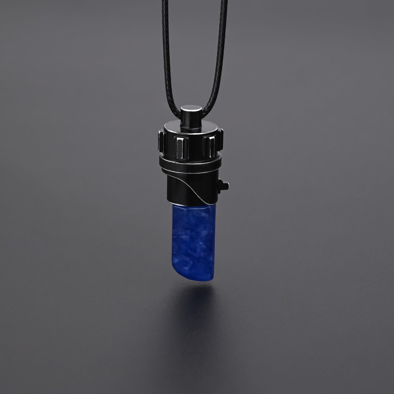 Aankin Crystal Pendant Necklace
