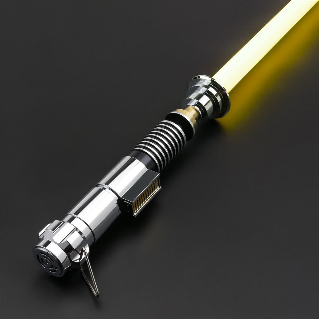Luke EP6 lightsaber