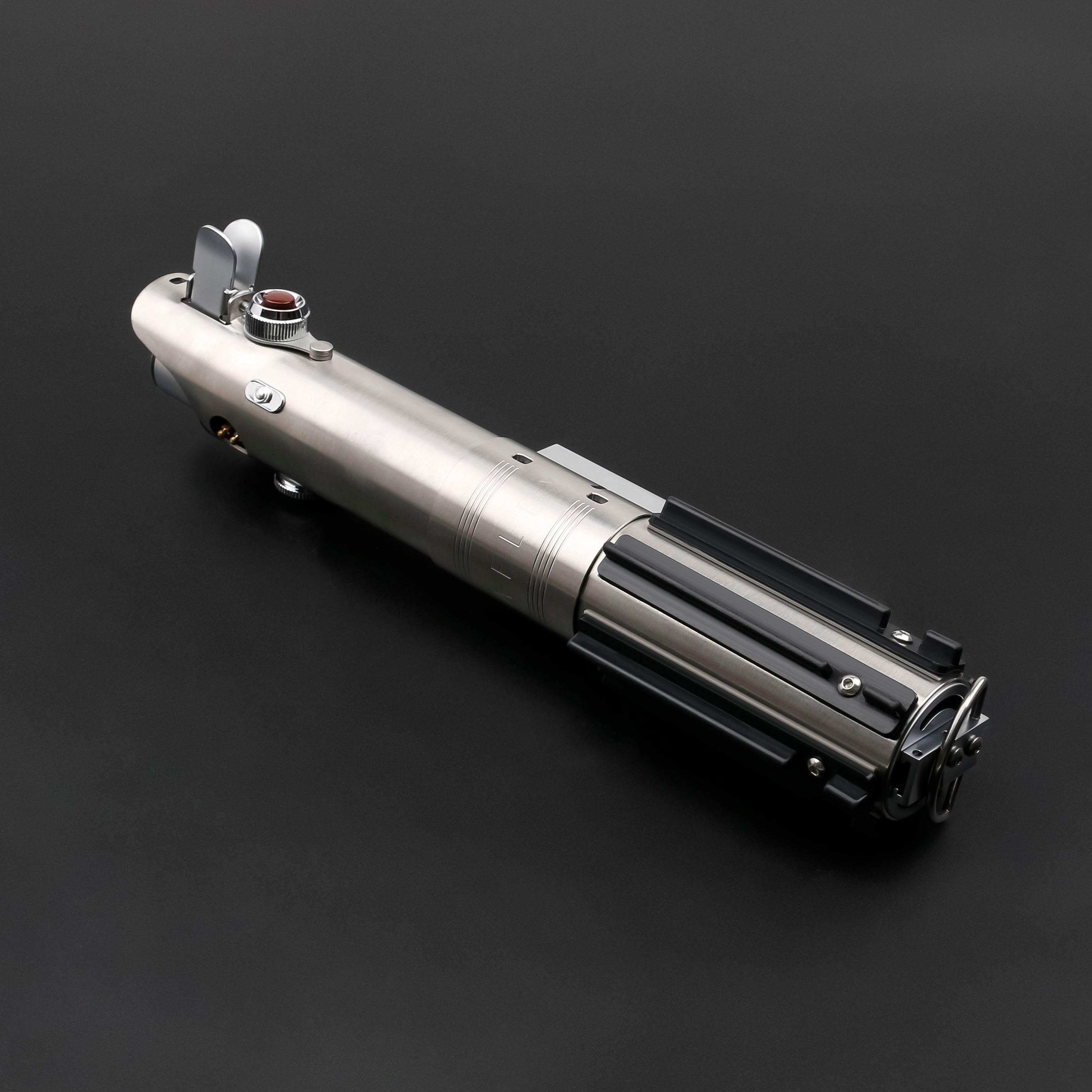 Luke EP7 lightsaber hilt